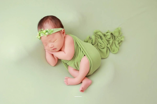 利津宝宝边吃边拉正常吗